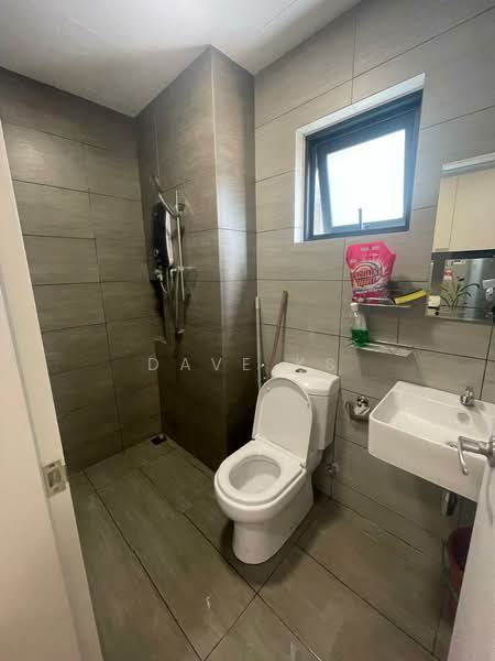 Kondominium untuk Dijual di The Amber Residence @ TwentyFive.7 - Dave KS - Bathroom - PropertyGuru.com.my
