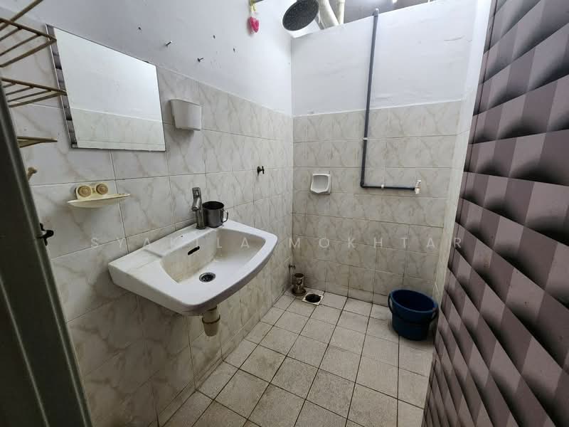 Apartment for Sale at Sri Penara - Syakila Mokhtar - Bathroom - PropertyGuru.com.my