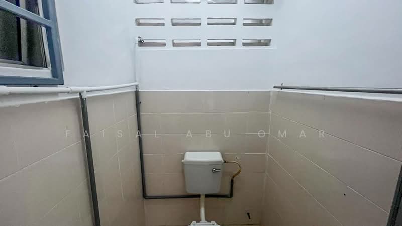 Pangsapuri untuk Dijual di Antara Apartment - Faisal Abu Omar - Bathroom - PropertyGuru.com.my