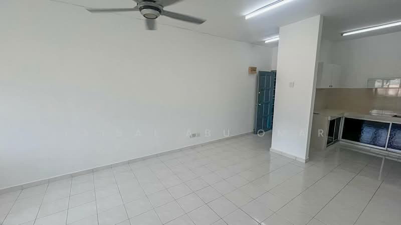 Pangsapuri untuk Dijual di Antara Apartment - Faisal Abu Omar - Living Room - PropertyGuru.com.my