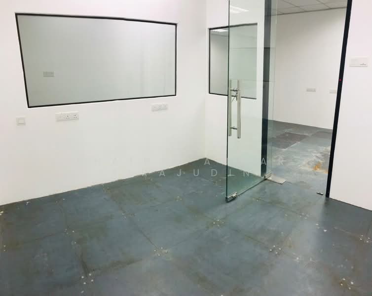 Office for Rent in Bandar Puteri Puchong (Puchong) - Khairil Anwar Sirajudin - Interior - PropertyGuru.com.my