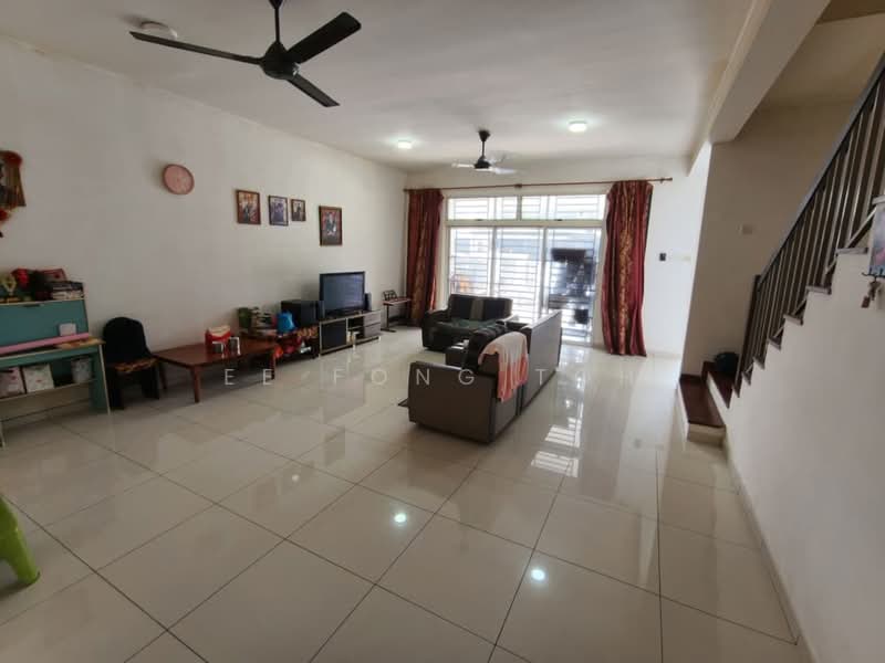 2-storey Terraced House for Sale in Mutiara Rini (Skudai) - Ee Fong Toh - Living Room - PropertyGuru.com.my