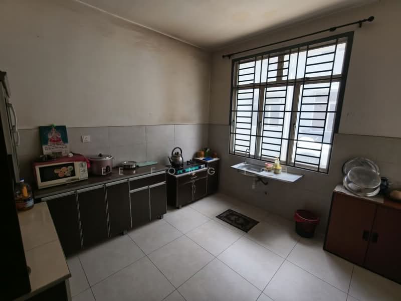 2-storey Terraced House for Sale in Mutiara Rini (Skudai) - Ee Fong Toh - Kitchen - PropertyGuru.com.my
