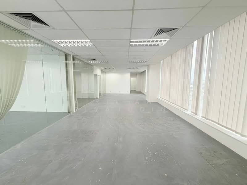 Office for Rent in Bandar Puteri Puchong (Puchong) - Khairil Anwar Sirajudin - Interior - PropertyGuru.com.my