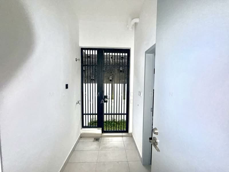 2-storey Terraced House for Sale in Alam Impian (Shah Alam) - Mohammad Din Majid - Entrance - PropertyGuru.com.my