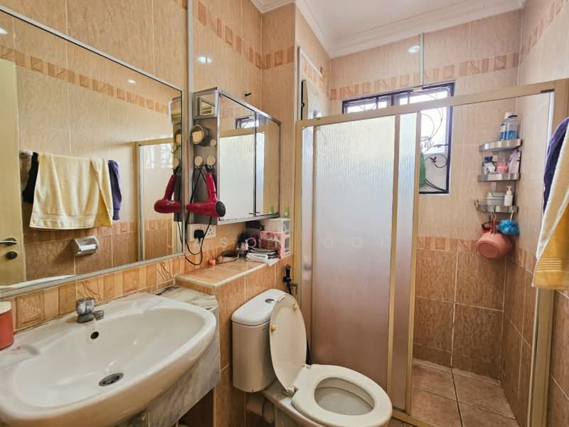 2-storey Terraced House for Sale in Putra Heights (Subang Jaya) - Jason Ooi - Bathroom - PropertyGuru.com.my