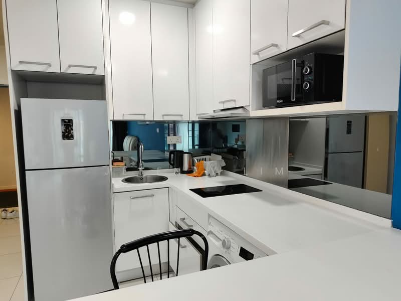 Servis Apartment untuk Disewa di Mercu Summer Suites - Jeffney Lim - Kitchen - PropertyGuru.com.my
