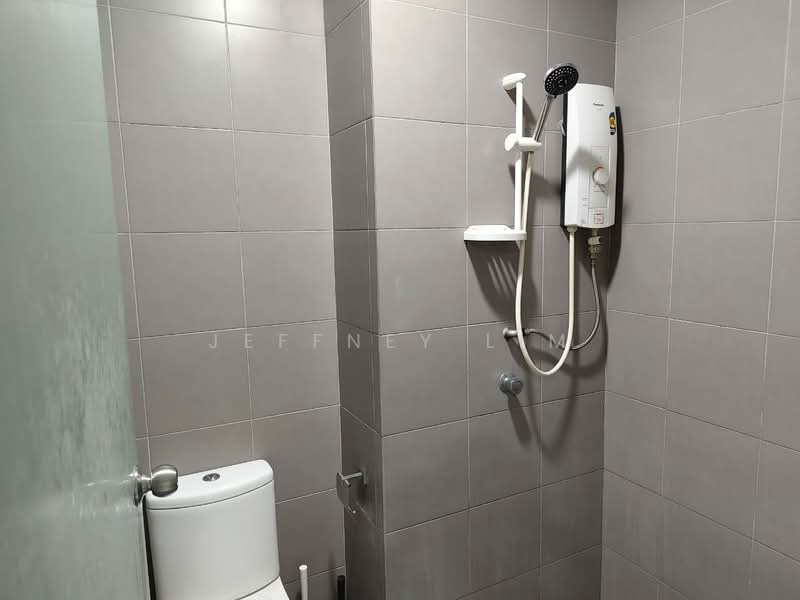 Servis Apartment untuk Disewa di Mercu Summer Suites - Jeffney Lim - Bathroom - PropertyGuru.com.my