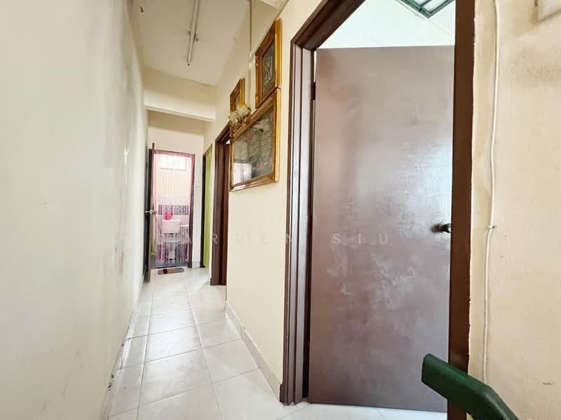 2-storey Terraced House for Sale in Taman Bestari Indah (Ulu Tiram) - Darren Siu - PropertyGuru.com.my
