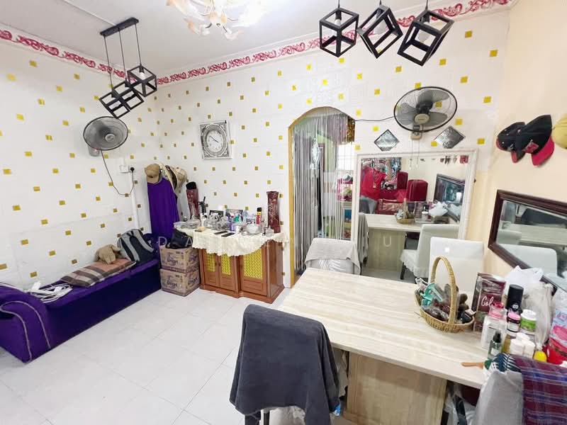 2-storey Terraced House for Sale in Taman Bestari Indah (Ulu Tiram) - Darren Siu - PropertyGuru.com.my