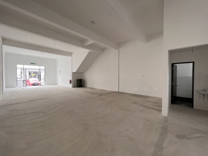 Kedai / Pejabat untuk Disewa di Pasir Gudang (Johor) - Fiza Sulaiman - Entrance - PropertyGuru.com.my