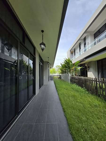Rumah Berkembar untuk Dijual di Telok Panglima Garang (Selangor) - Dinie Akmal - Exterior - PropertyGuru.com.my