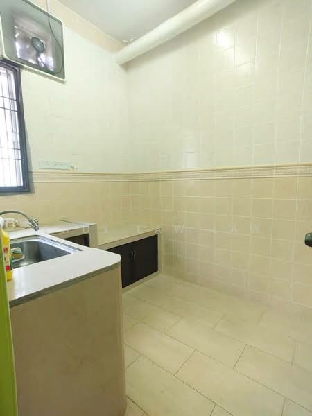 Rumah Teres 2 Tingkat untuk Dijual di Taman Impian Emas (Skudai) - Endy Law Law - Kitchen - PropertyGuru.com.my