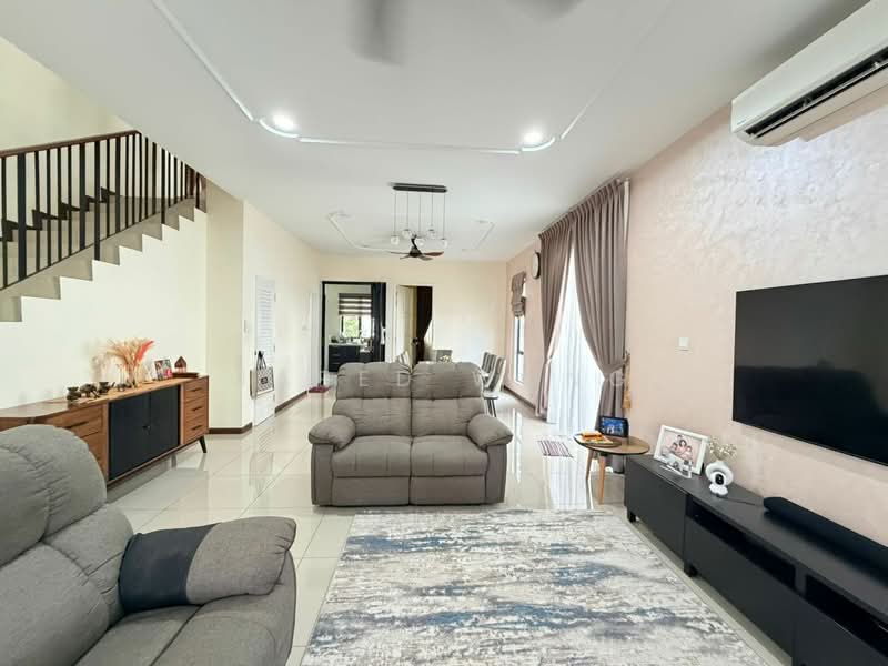2-storey Terraced House for Rent in Cyberjaya (Selangor) - Jared Wong - Living Room - PropertyGuru.com.my