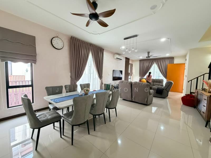 2-storey Terraced House for Rent in Cyberjaya (Selangor) - Jared Wong - Living Room - PropertyGuru.com.my