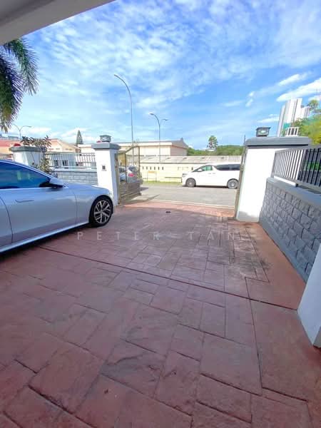 Rumah Teres 2 Tingkat untuk Dijual di Taman Mount Austin (Tebrau) - Peter Tan - PropertyGuru.com.my