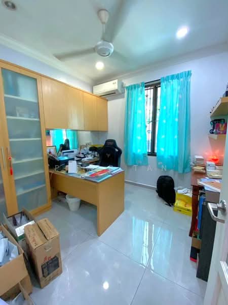 Rumah Teres 2 Tingkat untuk Dijual di Taman Mount Austin (Tebrau) - Peter Tan - PropertyGuru.com.my