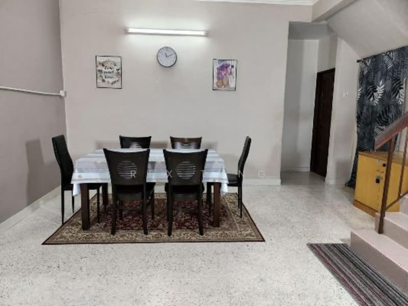 2-storey Terraced House for Rent in Taman Pekaka (Sungai Dua) - Rex Tung - Dining Room - PropertyGuru.com.my
