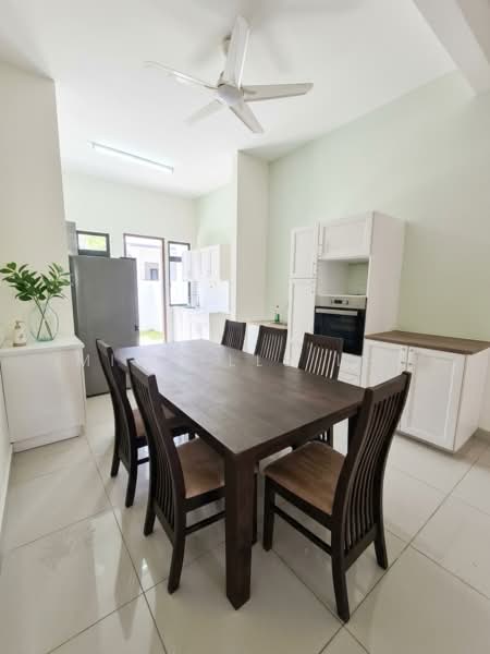 2-storey Terraced House for Rent in Telok Panglima Garang (Selangor) - Michelle Lee - Dining Room - PropertyGuru.com.my