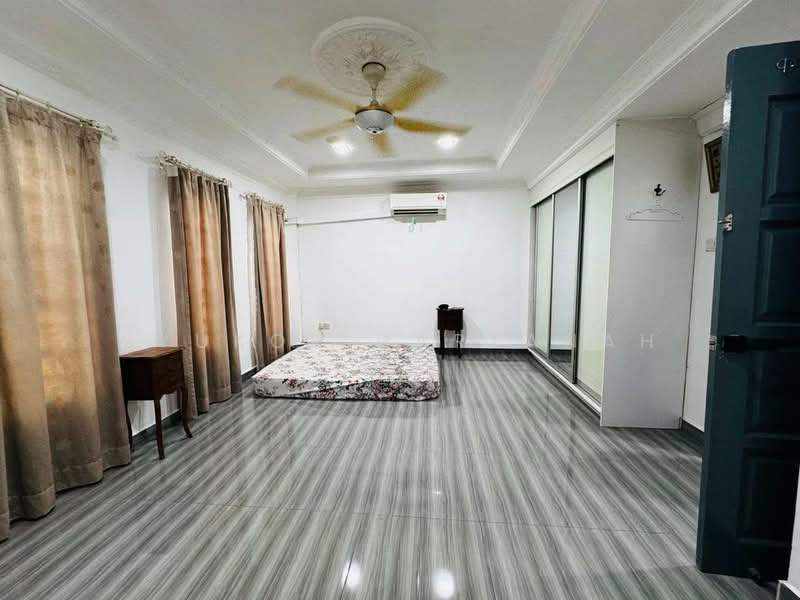 Rumah Teres 2 Tingkat untuk Dijual di Batu Caves (Selangor) - Syukor Hartanah - Bedroom - PropertyGuru.com.my