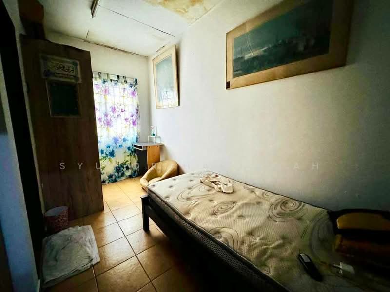 Rumah Teres 2 Tingkat untuk Dijual di Batu Caves (Selangor) - Syukor Hartanah - Bedroom - PropertyGuru.com.my