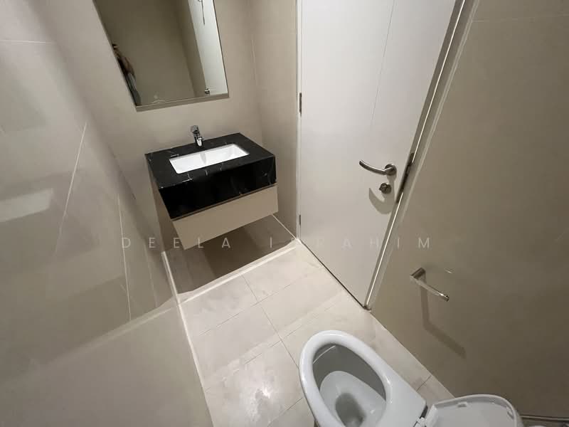 Service Residence for Rent at Pavilion Ceylon Hill - Deela Ibrahim - Bathroom - PropertyGuru.com.my