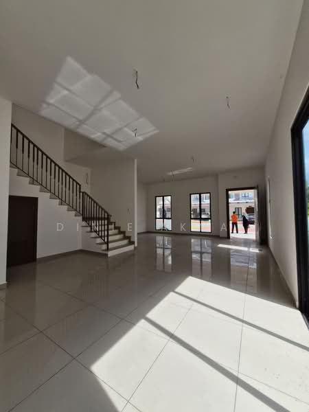 Semi-Detached House for Sale in Setia Safiro (Cyberjaya) - Dinie Akmal - Living Room - PropertyGuru.com.my