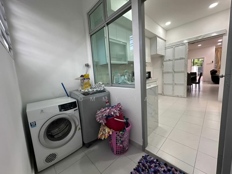 2.5-storey Terraced House for Sale in Taman Pulai Mutiara (Iskandar Puteri (Nusajaya)) - Tommy Tai - Kitchen - PropertyGuru.com.my