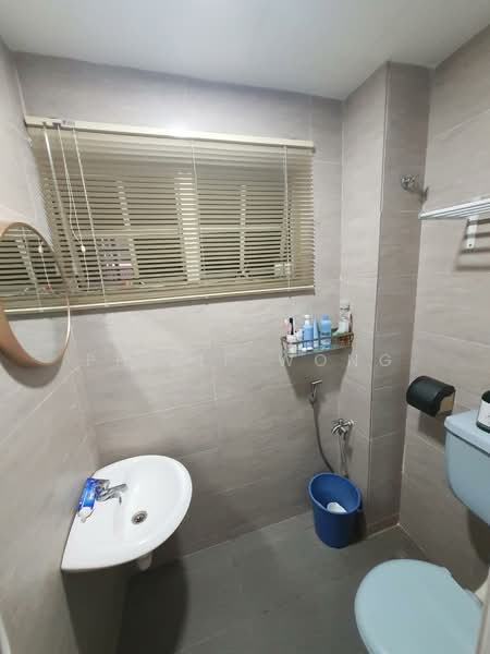 Rumah Teres 2 Tingkat untuk Dijual di Taman Serdang Raya (Seri Kembangan) - Philip Wong - Bathroom - PropertyGuru.com.my