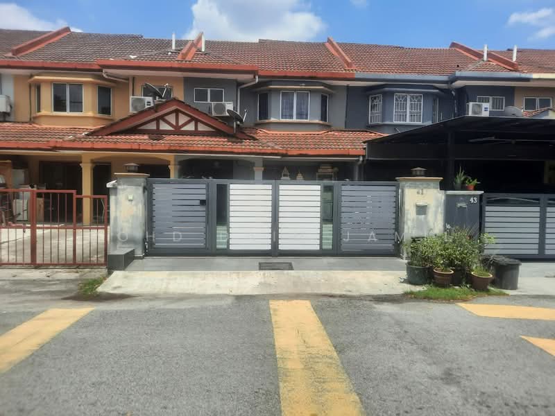 2-storey Terraced House for Sale in South Port (Pelabuhan Selatan) (Port Klang (Pelabuhan Klang)) - Mohd Daim Jamil - Exterior - PropertyGuru.com.my