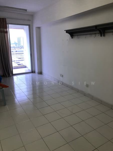 Pangsapuri untuk Disewa di Menara Rajawali - Raymond Siew - Balcony - PropertyGuru.com.my