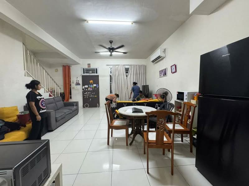 Rumah Teres 2 Tingkat untuk Dijual di Setia Eco Village (Gelang Patah) - Tommy Tai - Living Room - PropertyGuru.com.my