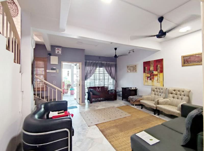 2-storey Terraced House for Sale in Seksyen 13 (Shah Alam) - Norazrein Abdul Raman - Living Room - PropertyGuru.com.my