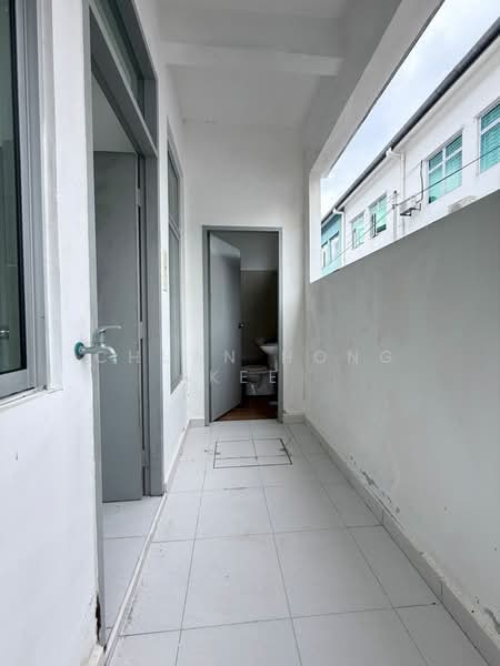 Rumah Teres 3 Tingkat untuk Dijual di Skudai (Johor) - Chuan Hong Kee - Corridor - PropertyGuru.com.my