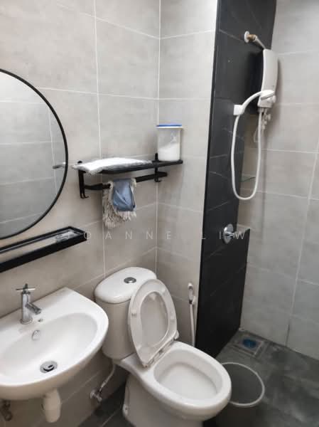 Condominium for Rent at QuayWest Residence - Joanne Liw - Bathroom - PropertyGuru.com.my