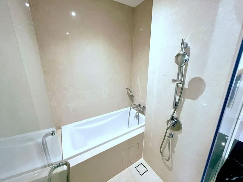 Service Residence for Rent at Pavilion Ceylon Hill - Deela Ibrahim - Bathroom - PropertyGuru.com.my
