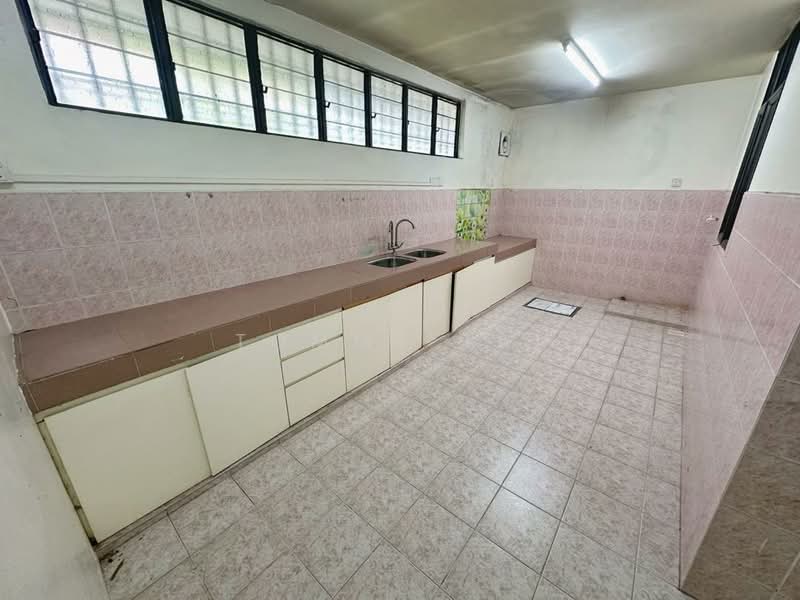 Rumah Teres 2 Tingkat untuk Dijual di Taman Skudai Baru (Skudai) - Tommy Tai - Kitchen - PropertyGuru.com.my
