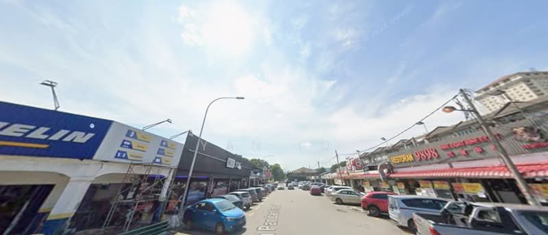 Shop for Rent in Ampang (Kuala Lumpur) - Yan Lu - Exterior - PropertyGuru.com.my