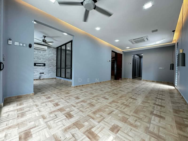 Semi-Detached House for Sale in Taman Saujana Suria (Kajang) - Jayden Lee - Living Room - PropertyGuru.com.my