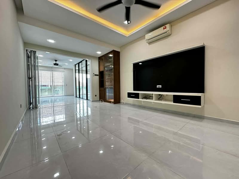 Semi-Detached House for Sale in Taman Saujana Suria (Kajang) - Jayden Lee - Living Room - PropertyGuru.com.my