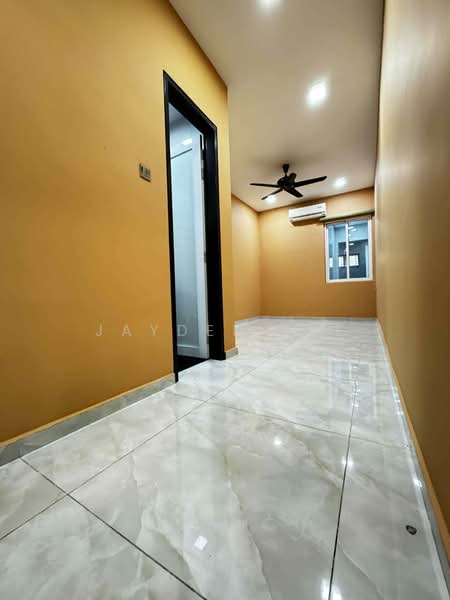 Semi-Detached House for Sale in Taman Saujana Suria (Kajang) - Jayden Lee - Interior - PropertyGuru.com.my