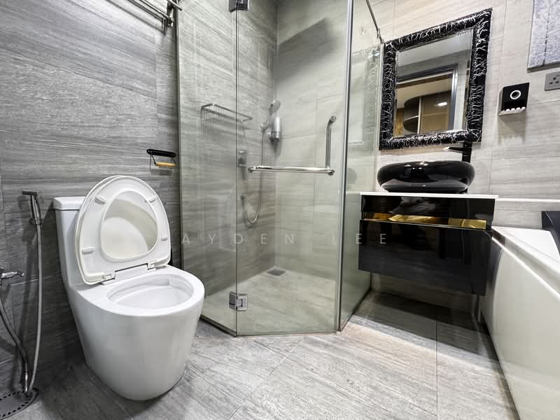 Semi-Detached House for Sale in Taman Saujana Suria (Kajang) - Jayden Lee - Bathroom - PropertyGuru.com.my