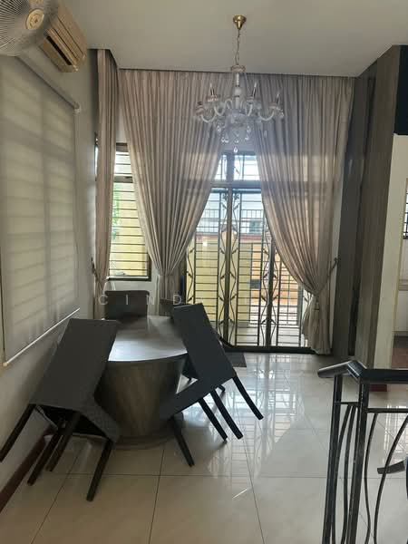 Rumah Berkembar untuk Dijual di Taman Kempas Utama (Tebrau) - Cindy Lim - Dining Room - PropertyGuru.com.my