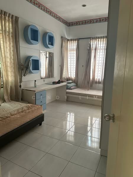 Rumah Berkembar untuk Dijual di Taman Kempas Utama (Tebrau) - Cindy Lim - Bedroom - PropertyGuru.com.my