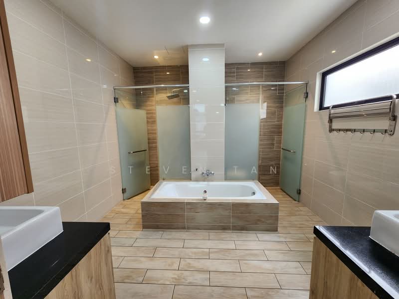 Rumah Teres 3 Tingkat untuk Disewa di 16 Sierra (Puchong) - Steven Tan - Bathroom - PropertyGuru.com.my