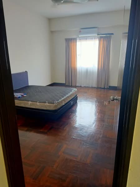 Condominium for Rent at Ridzuan Condominium - Pearly Gan - Bedroom - PropertyGuru.com.my