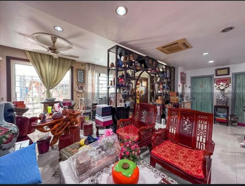 Rumah Teres 2 Tingkat untuk Dijual di Taman Melawati (Ulu Kelang) - Brackson Loh - Living Room - PropertyGuru.com.my