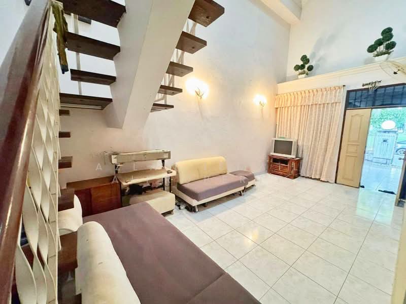 Rumah Teres 1.5 Tingkat untuk Dijual di Masai (Johor) - Azlan Ismail aiproperty - Living Room - PropertyGuru.com.my