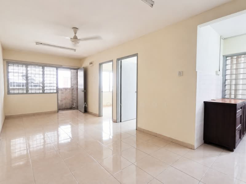 Flat for Sale at Pelangi Ara - Jason Ooi - Living Room - PropertyGuru.com.my