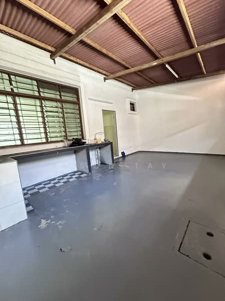 Rumah Teres 2 Tingkat untuk Dijual di Taman Angkasa Nuri (Durian Tunggal) - Jason Tay - Wet Kitchen - PropertyGuru.com.my
